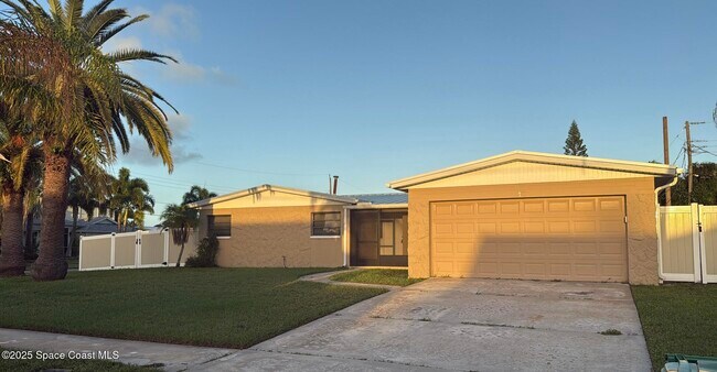 Primary Photo - 1170 Molaki Dr