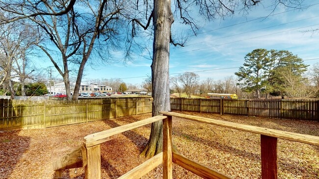Building Photo - Wonderful 4 bedroom, 3 bath home in Grand Oaks Millbrook