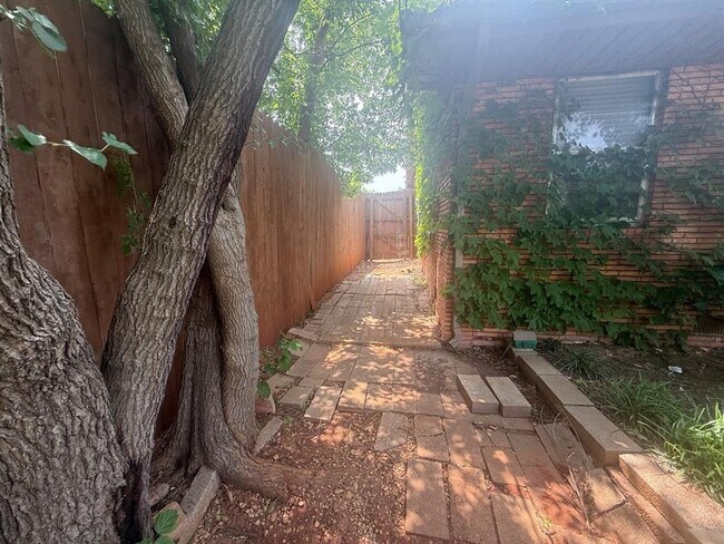 Building Photo - 3333 NW 62nd St