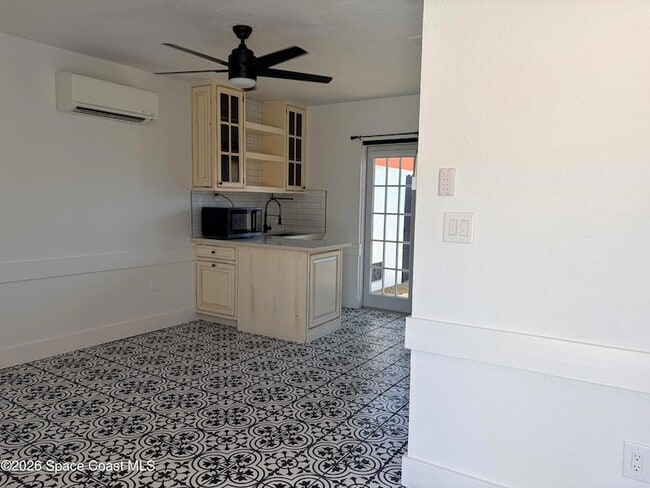 Building Photo - 1454 Guava Ave