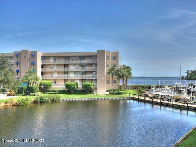 Building Photo - 6124 S River Run Dr