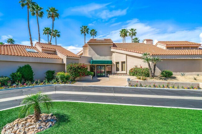 Building Photo - 35200 Cathedral Canyon Dr