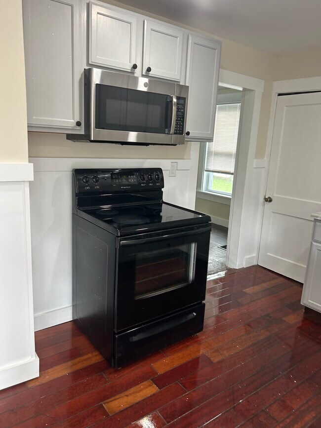 Building Photo - 1 Charles St