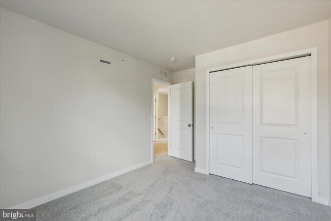 Building Photo - 308 Bennetts Ct