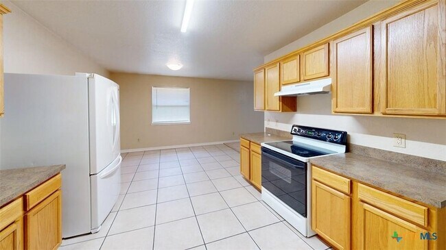 Building Photo - 4405 Hondo Dr