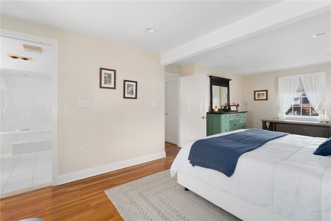 Building Photo - 73 Merton Rd