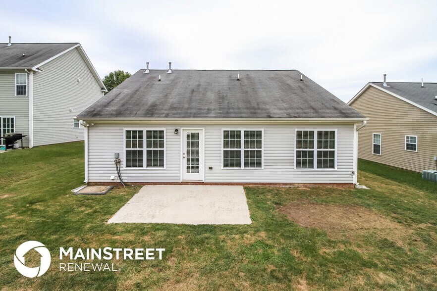 Building Photo - 4470 Weatherton Dr
