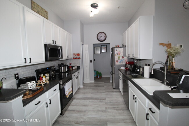 Building Photo - 4056 Meander Pl