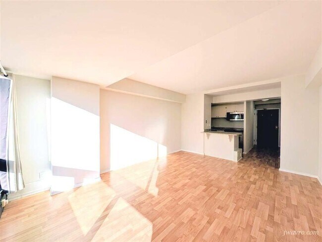 Building Photo - 1177 California St