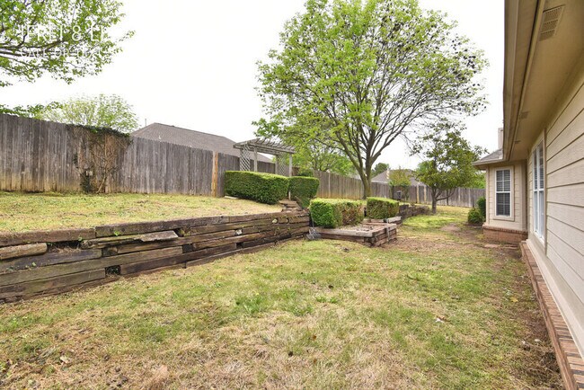 Building Photo - 300 S 63rd St