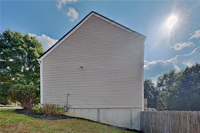 Building Photo - 603 Stonecrest Dr