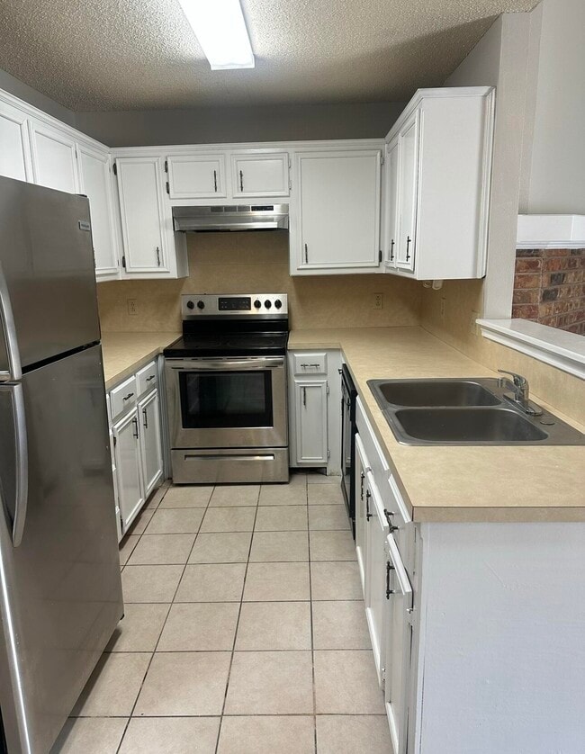 Building Photo - 5618 Brownfield Dr