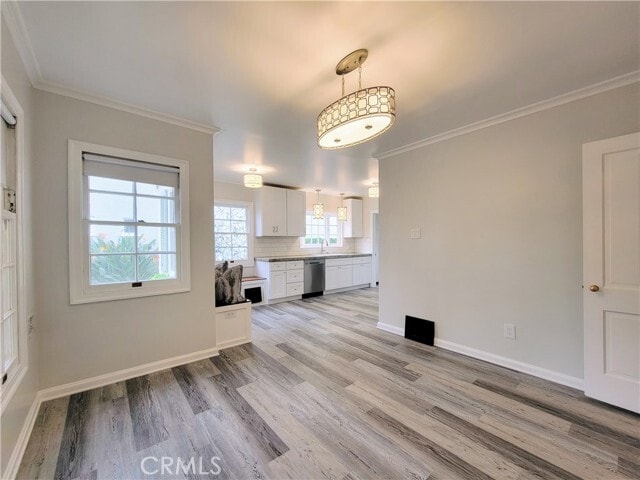 Building Photo - 3627 Orange Dr