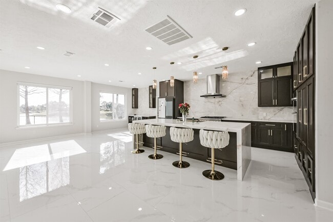 Building Photo - 2315 Bending Spring Dr