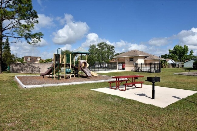Building Photo - 271 Daniels Pointe Dr