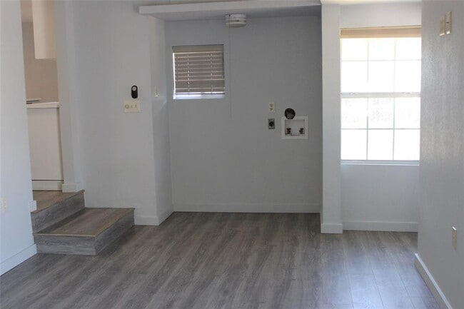 Building Photo - 3300 Fritz Hughes Park Rd