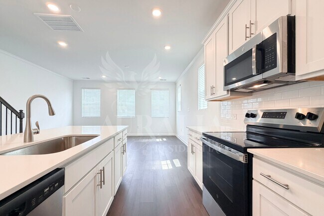 Building Photo - 3611 Elm Grv Ln