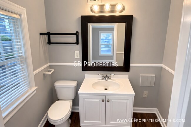 Building Photo - 1115 Echles St