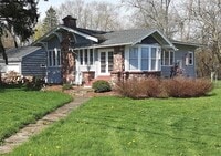 Building Photo - 1819 Scottsville Rd