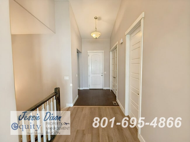 Building Photo - 1369 Carriage Chase Dr