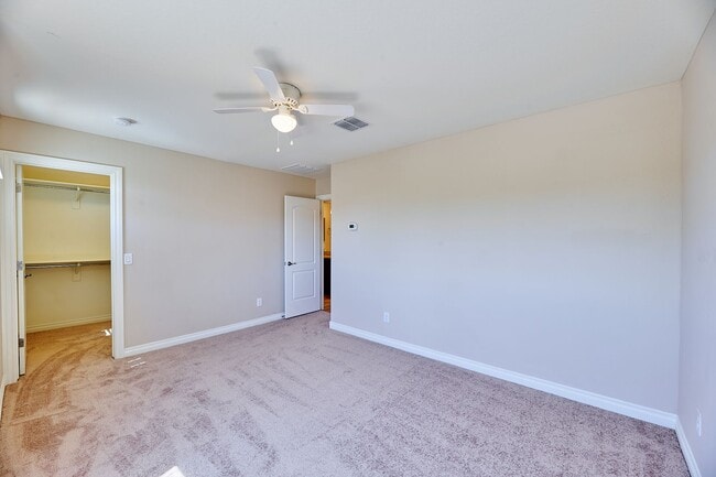 Building Photo - Lynx