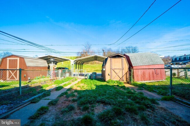 Building Photo - 3167 Ryerson Cir
