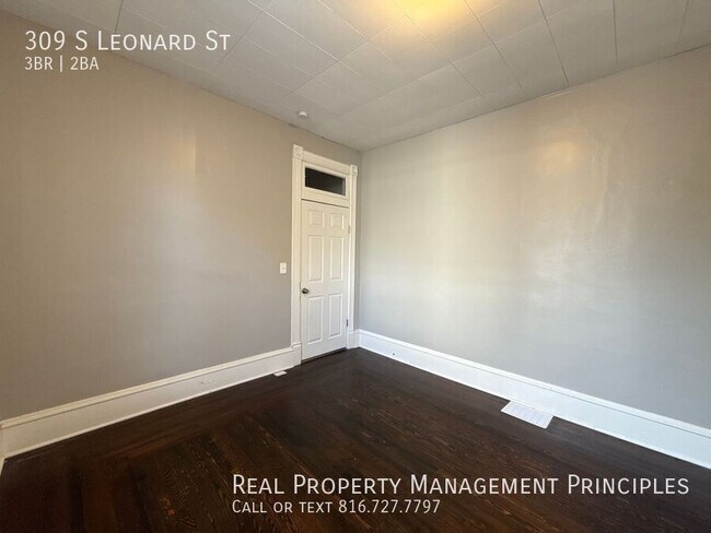 Building Photo - 309 S Leonard St