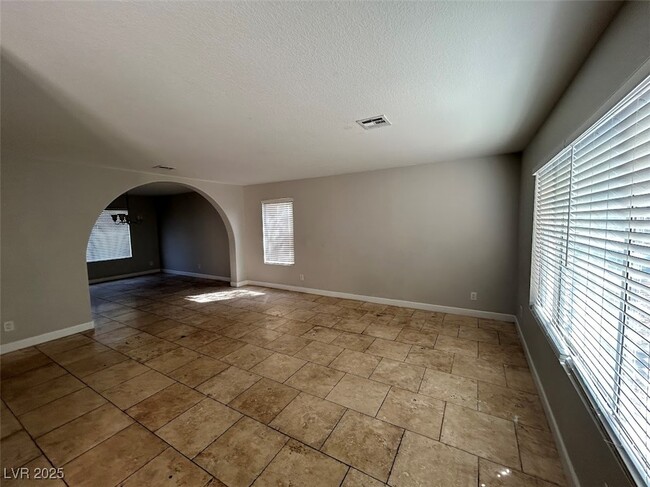 Building Photo - 1480 La Brea Rd