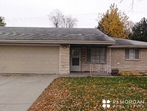 Building Photo - 3105-07