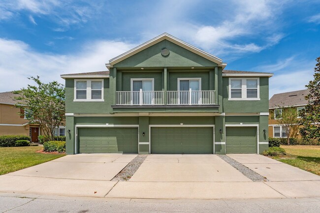 Building Photo - Nice 2/2 Condo w/Garage in Villas of East ...