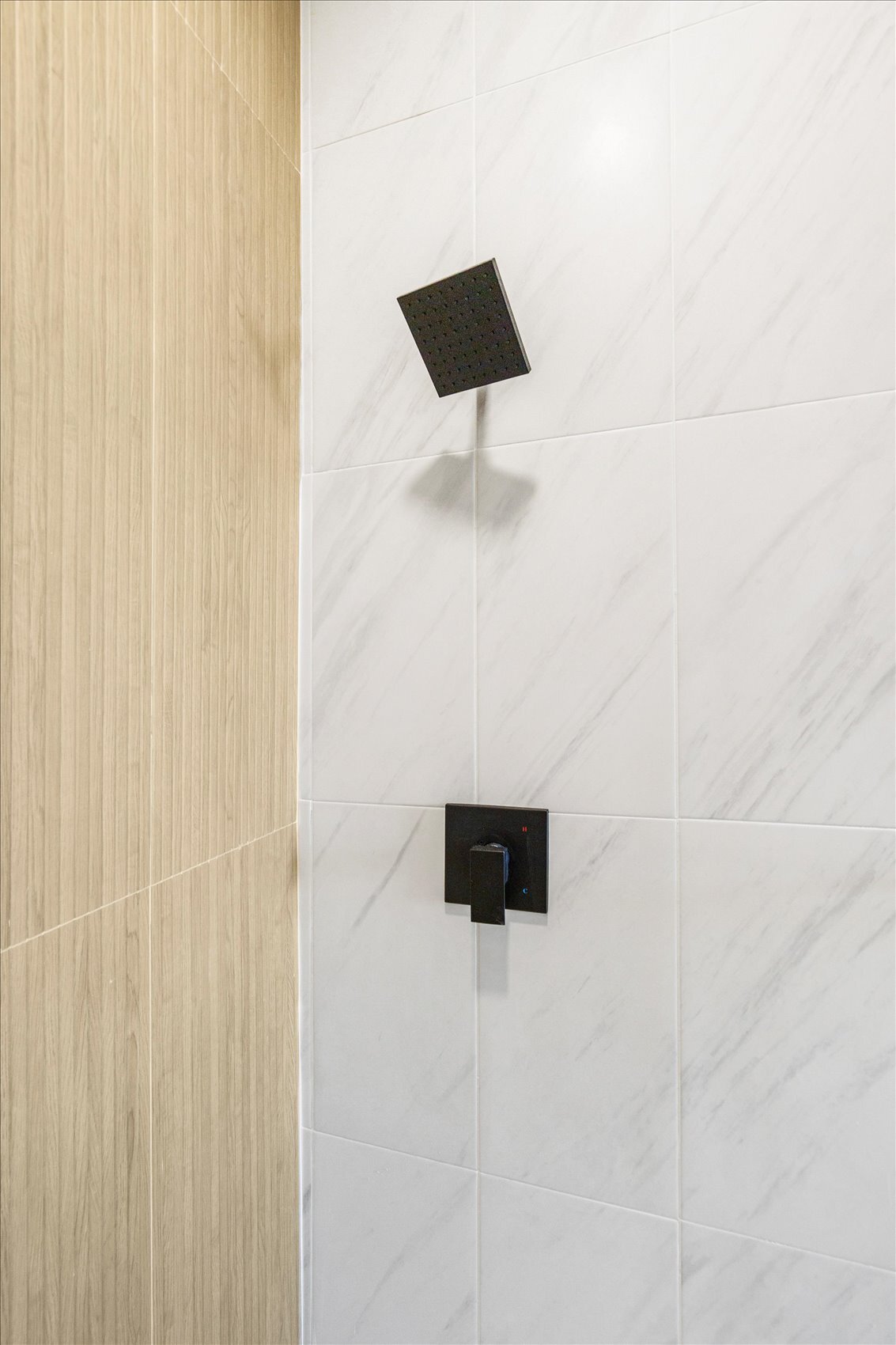 Building Photo - 1415 E Lanvale St