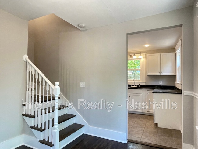 Building Photo - 1126 Sharpe Ave
