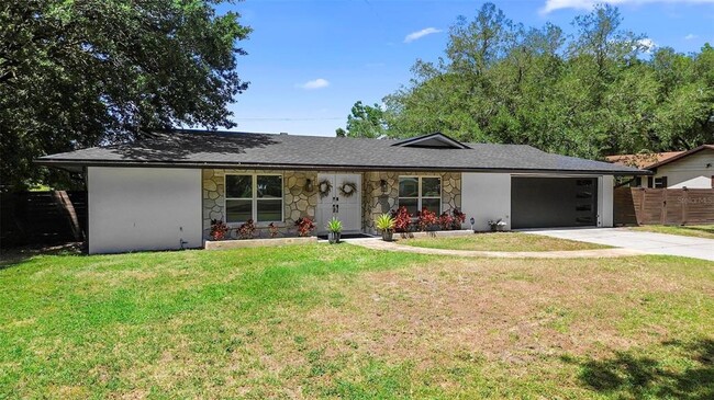 Building Photo - 412 Pinar Dr