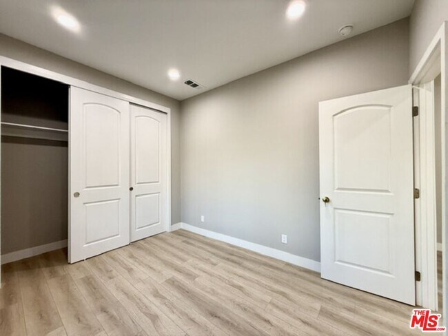 Building Photo - 1221 N Azusa Ave