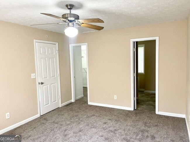 Building Photo - 5614 Ryan Way