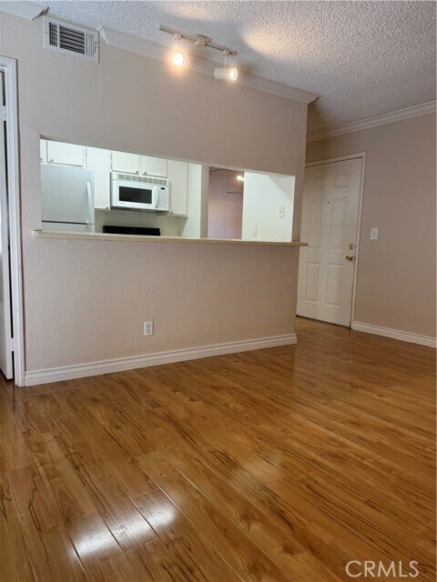 Building Photo - 10655 Lemon Ave