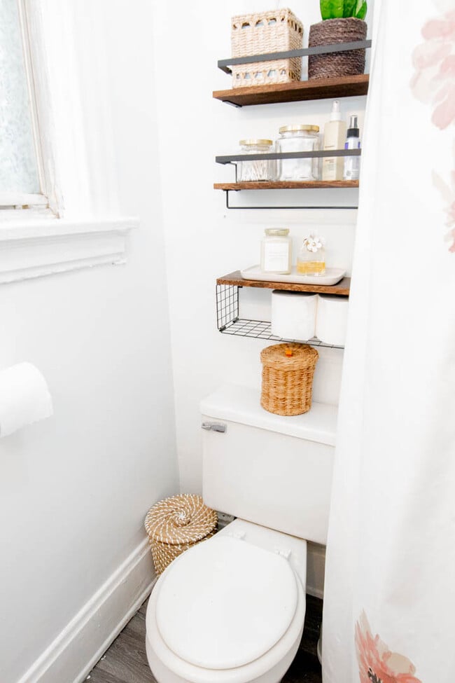 Building Photo - 1628 De Sales Ln