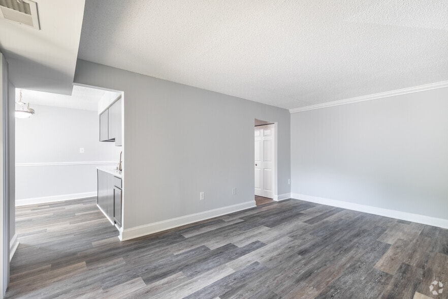 2BR, 1BA - 1,055SF - Stuart Woods Apartments