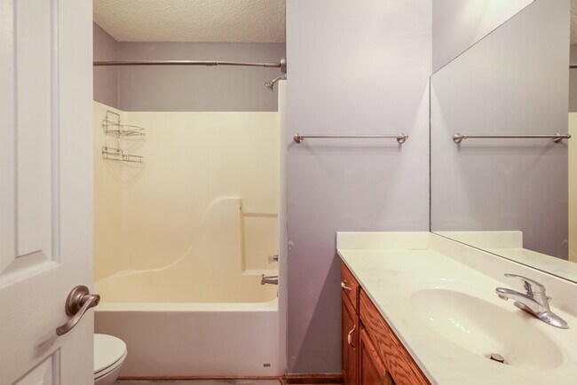 Building Photo - 8523 NE 107th Terrace