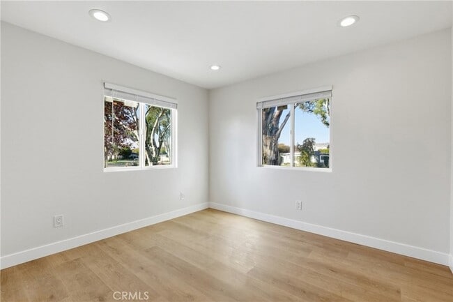 Building Photo - 1206 Kornblum Ave.