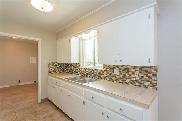 Building Photo - 1915 S Pennsylvania Ave