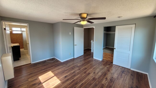 Building Photo - NOW AVAILABLE! 2 Bedroom back house in His...