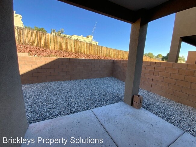 Building Photo - 3 br, 2 bath House - 3273 Oakmont Dr SE