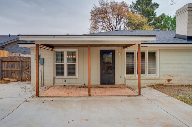 Building Photo - 5309 77th St