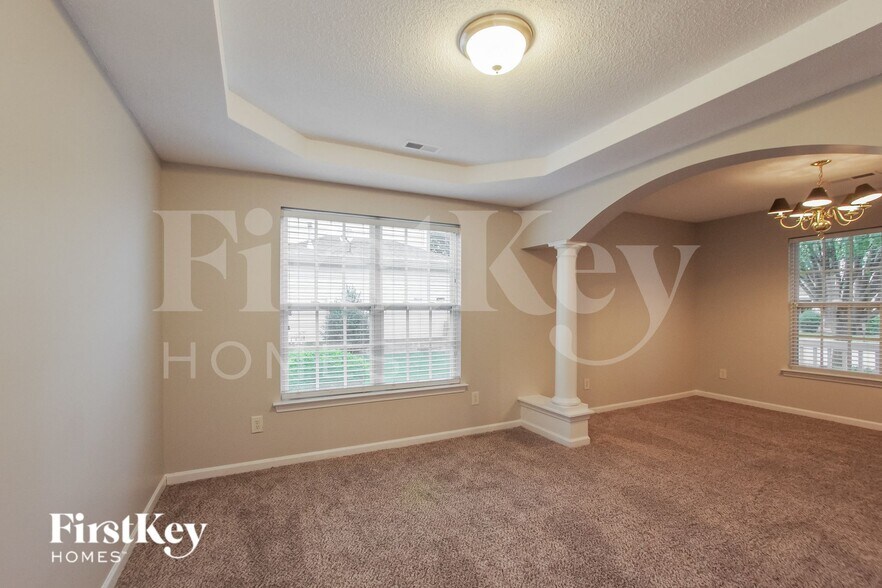 Building Photo - 2038 Twilight Ln