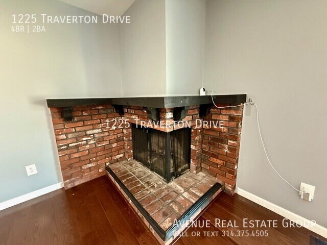 Building Photo - 1225 Traverton Dr