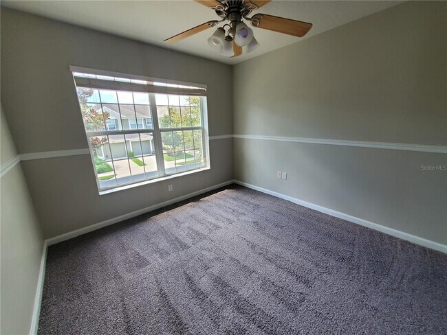 Building Photo - 2215 Kings Palace Dr