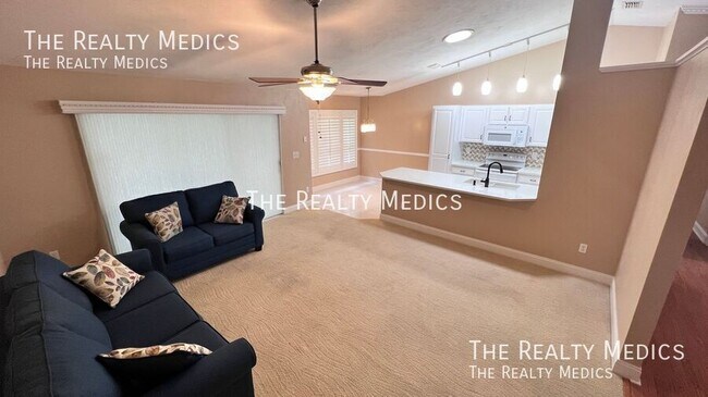Building Photo - 3769 Grove View Ln