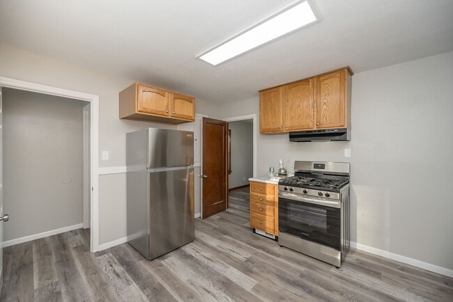 Building Photo - 10446 St Charles Rock Rd