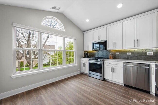 Building Photo - 422 Cromwell Cir